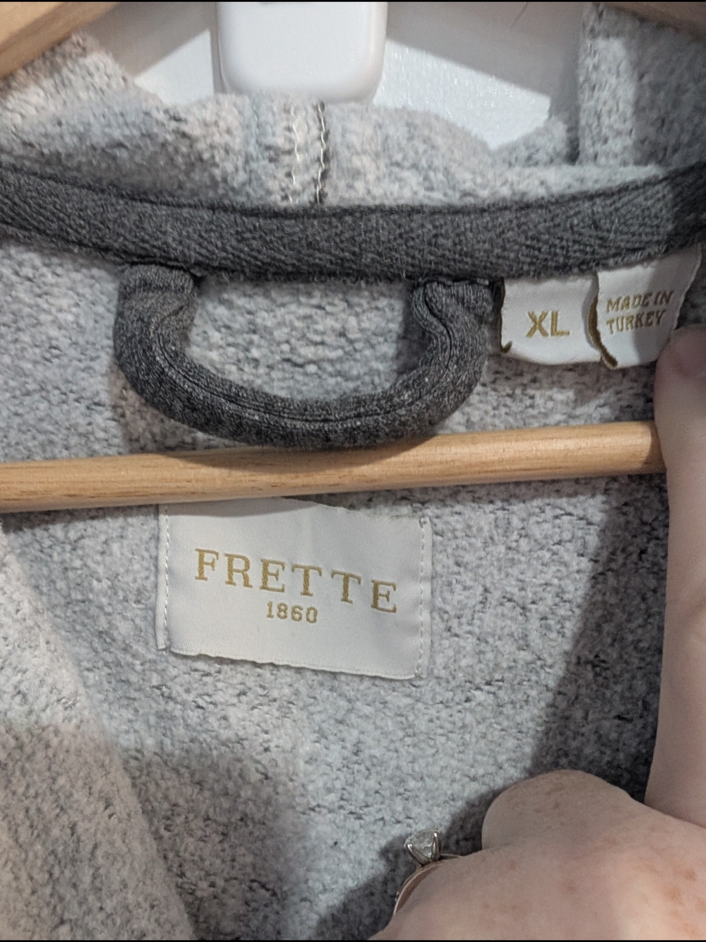 Frette 1860 Gray Hooded Terry Robe with Embroidered Lion Size XL - Picture 2 of 9